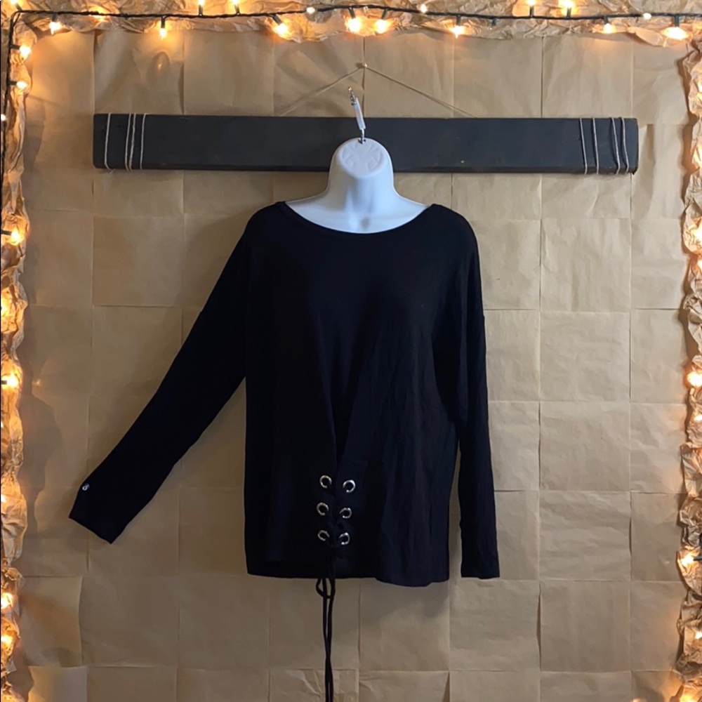 Pebble & Stone Black Long Sleeve